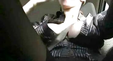 sex anime cháu gái Để dương vật giữa hai heosex bầu ngực của cô ấy.